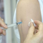 Vacina contra a gripe imuniza e reduz ausência dos trabalhadores no serviço