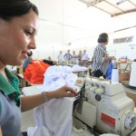 Máquinas de costura são entregues em Murici