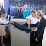 Governador Teotonio Vilela, prefeito Cristiano Matheus, secretários e empresários descerram a placa que marca o início da construção da fábrica