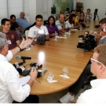 Governador Teotonio Vilela Filho, em entrevista coletiva, anuncia pagamento do décimo-terceiro