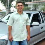 Comerciante Cristiano Silva instalou o GNV no seu automóvel e desfruta dos benefícios da promoção