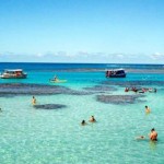 Belas praias do litoral alagoano encantam os turistas