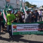 Trabalhadores do campo realizam protesto em defesa dos direitos sociais conquistados
