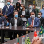 Renan Filho participou, em SP, da cerimônia do Ministério da Saúde que marcou o início da distribuição dos imunizantes aos Estados