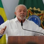 Presidente Lula ajuda colocar mais dinheiro no bolso do brasileiro com salário mínimo maior