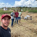 O produtor Almir Moreira investiu o crédito rural na aquisição de um drone agrícola para aplicação de defensivos