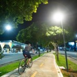 Iluminação na ciclovia garante eficiência à mobilidade urbana